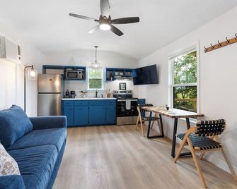 Welcome to Casa Antigua – Your Perfect Getaway in San Marcos - San Marcos - Kitchen