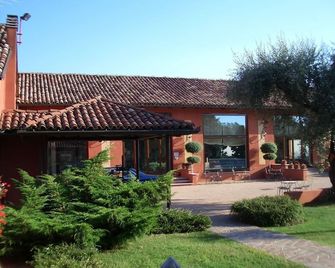 Tenuta Tenaglia - Serralunga di Crea