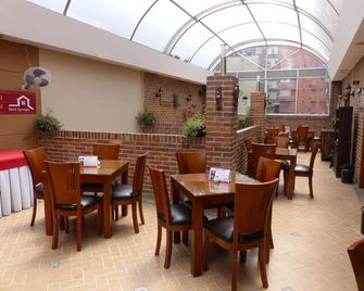 Casa Quinta Hotel Candelaria S.A.S - Bogotá - Restaurant