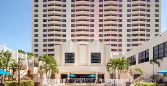 Embassy Suites by Hilton Tampa Airport Westshore - Tampa - Edificio