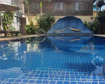 Babel Siem Reap Guesthouse - Khett Siem Reab - Zwembad
