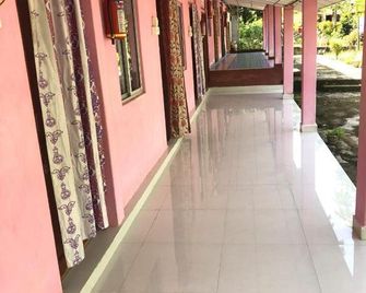 Blue Bird Residency - Lakshmanpur - Hallway