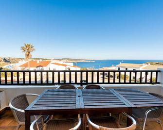 Apartamento Letitia - Arenal d'en Castell - Balcón