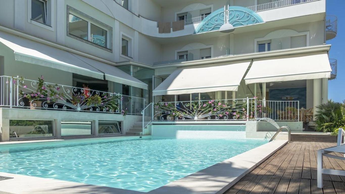 Luxor Beach Boutique Hotel Cattolica