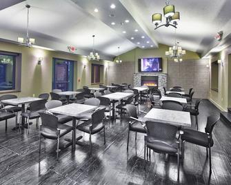 The East Avenue Inn & Suites - Rochester - Restaurante