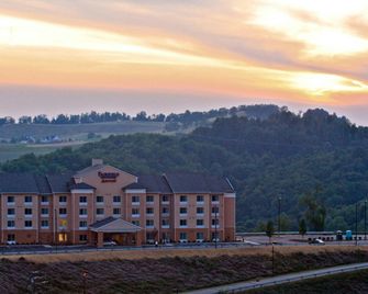 Fairfield Inn & Suites by Marriott Morgantown - Morgantown - Rakennus