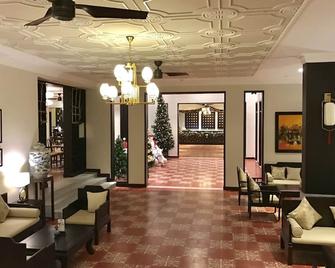 Hoi An Central Boutique Hotel & Spa (Little Hoi An Central Boutique Hotel & Spa) - Hoi An - Lobby