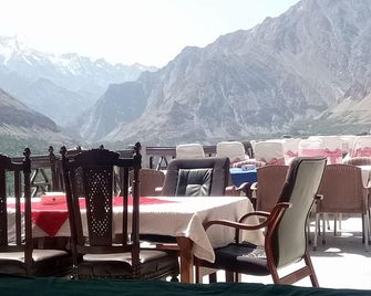 Gilgit Embassy Lodge - Gilgit - Restaurant