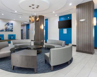 Holiday Inn Express & Suites Houston - Hobby Airport Area By IHG - יוסטון - טרקלין