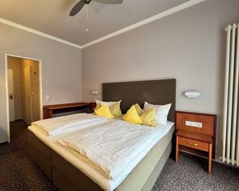 Hotel Victoria - Bad Kreuznach - Bedroom