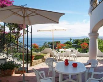 Sambuco by Interhome - Casamicciola Terme - Patio