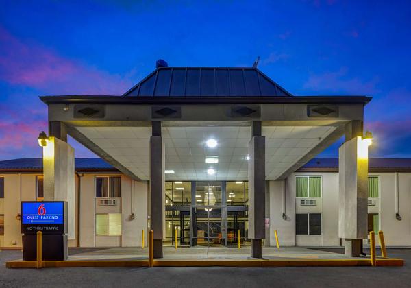 Motel 6 Indianapolis, IN in Indianapolis, United States from $59: Deals