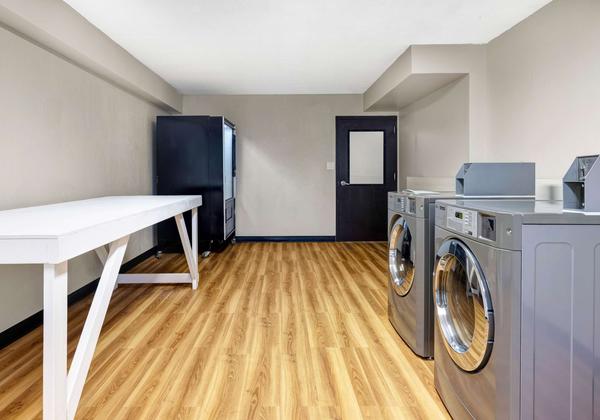 Motel 6 Indianapolis, IN in Indianapolis, United States from $59: Deals