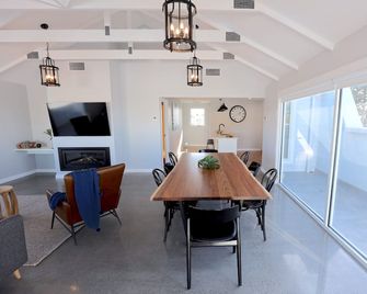 'Sicuro' - Luxury and central location with sea views in Robe - Robe - Essbereich