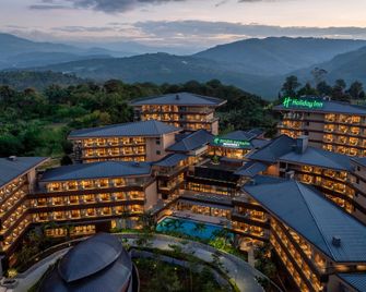 Holiday Inn Pu'er Jingmai By IHG - Xishuangbanna - Building
