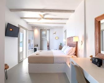 Paros Comfy Suites - Parikia - Bedroom