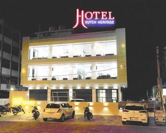 Hotel Kutch Heritage by ZingoHotels - Gāndhīdhām - Building