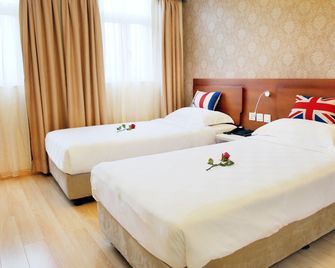 أولي تاي سام أون هوتل - Macau - غرفة نوم