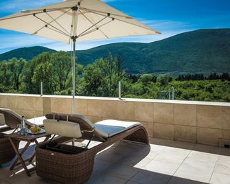 Hotel Odissey Jaz - Budva - Balkon