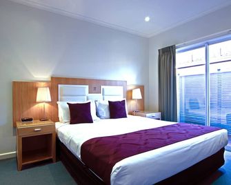 Brighton Serviced Apartments - Brighton - Bedroom