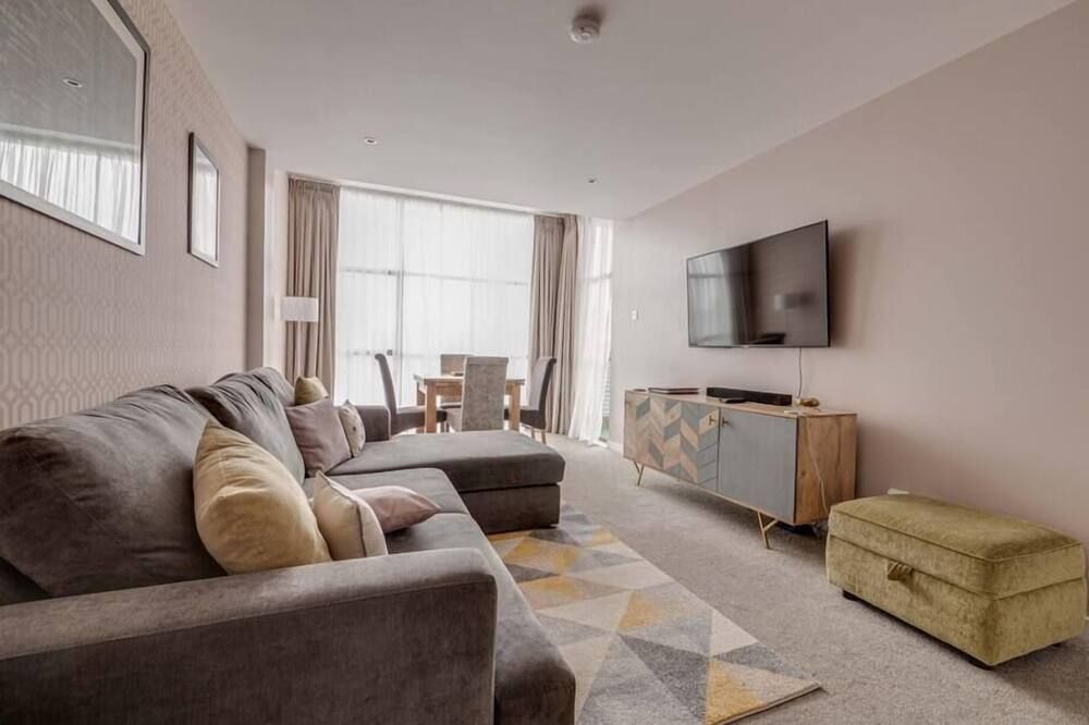 Luxury City Centre Home by City SuperHost - פרסטוויץ' - סלון