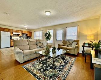 Jason's Attached Home - Monroe - Living room