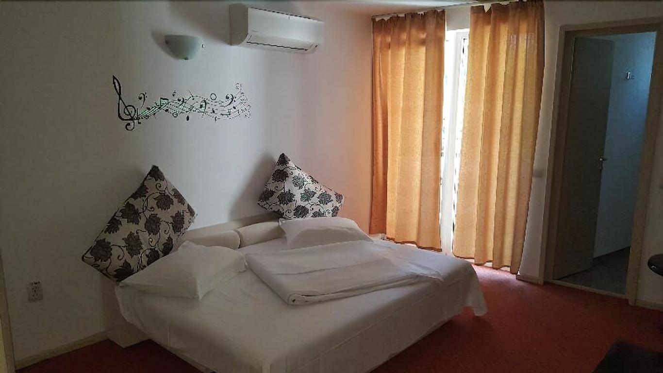 Paloma Residence