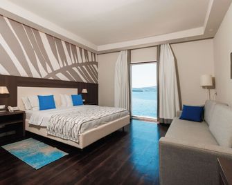 Hotel Palma - Tivat - Bedroom