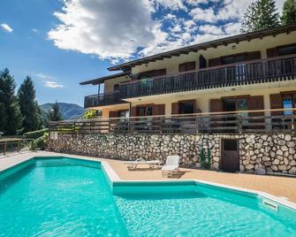 Residence Panorama - Pieve di Ledro - Bazén