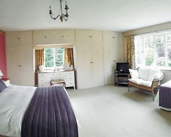 Little Forest Lodge Hotel - Ringwood - Bedroom