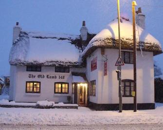 Old Lamb Hotel - Reading - Building