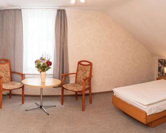 Hotel Waldhaus Waltershausen - Waltershausen