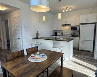 Bright and Spacious Apartment in Plateau - Gatineau - Cocina