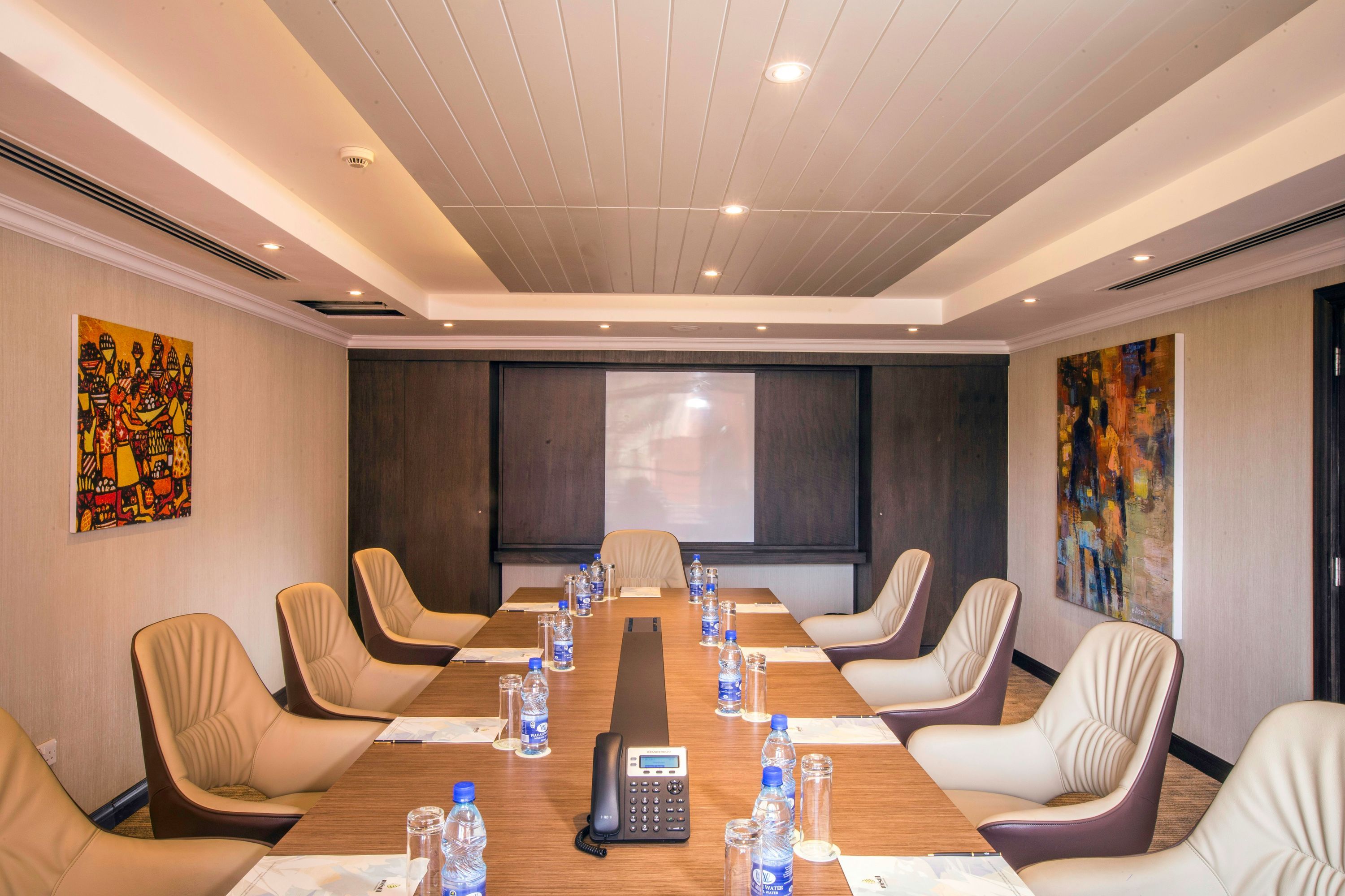Mestil Hotels And Residences - קמפאלה - חדר ישיבות