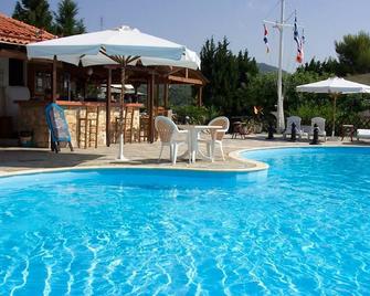Milia Bay Hotel Apartments - Chrisi Milia - Pool