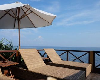 Villa Boreh Beach Resort and Spa - Tejakula - Balcon