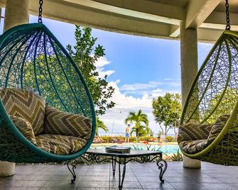 Granada Beach Resort - Adults Only - Boljoon - Patio