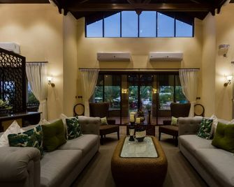 Espacio Verde Resort - Roxas City