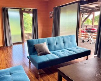 Az Hotel Amami Island - Amami - Wohnzimmer