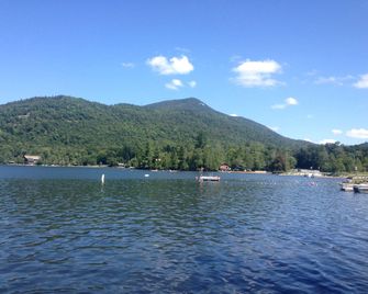 Rustic Cabin Rental near Long Lake in Upstate New York - Blue Mountain Lake - Outdoors view