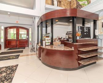 Bellissimo Hotel, Trademark by Wyndham Near Foxwoods Casino - North Stonington - Rezeption