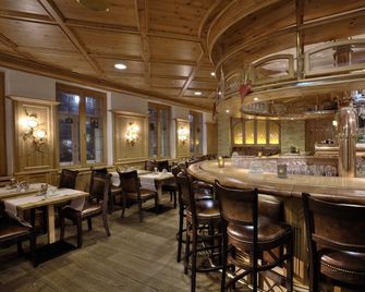 Hotel Zum Erdinger Weißbräu - Erding - Bar