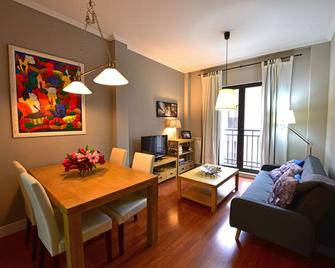 Salamanca Centro Apartamentos - Salamanca - Sala de estar