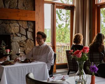 Headwaters Lodge at Eagle Ranch Resort - Invermere - Restaurant
