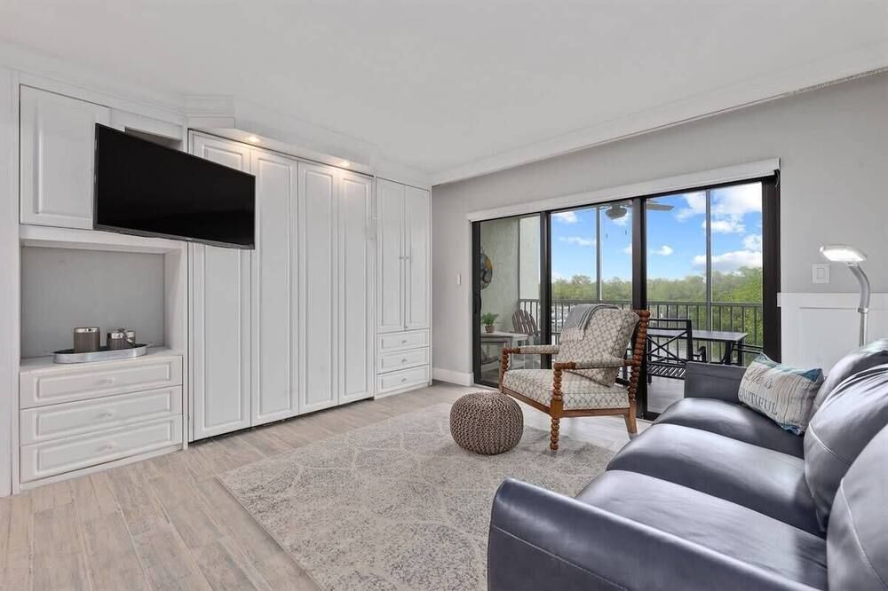 Gorgeous Bayview Residence on Captiva Island - קאפטיבה - סלון