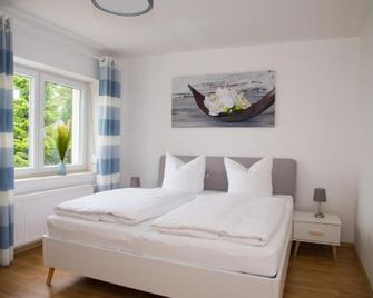 Ferienwohnungen Rügen Findling Breege - Breege - Schlafzimmer