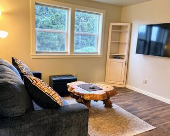 Serene Escape in Loleta - Loleta - Sala de estar