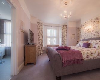 Tlc Exmouth Bed And Breakfast - Exmouth
