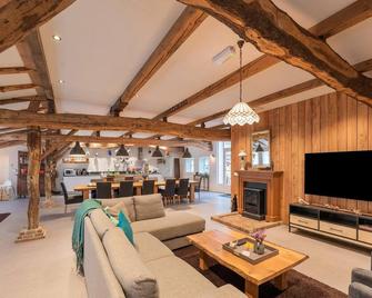 Cozy Farmhouse in lovely surroundings - Elsendorp - Sala de estar