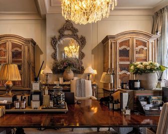 The Notary - Bruges - Lobby